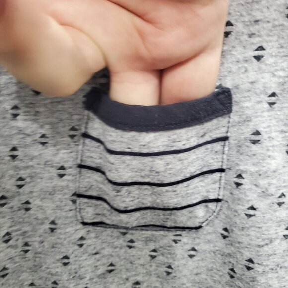 Croft & Barrow Woman's Gray Navy Mixed‎ Print Linen Blend Pocket PJ Tee Plus 2X - Picture 2 of 4